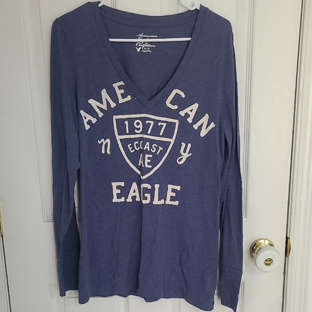 American Eagle Outfitters Blue Long Sleeve Tee